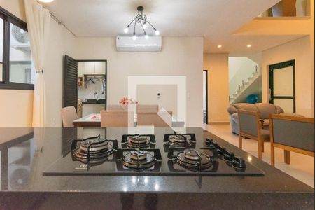 Casa de condomínio para alugar com 330m², 5 quartos e 6 vagas Casa de condomínio para alugar com 330m², 5 quartos e 6 vagasCozinha