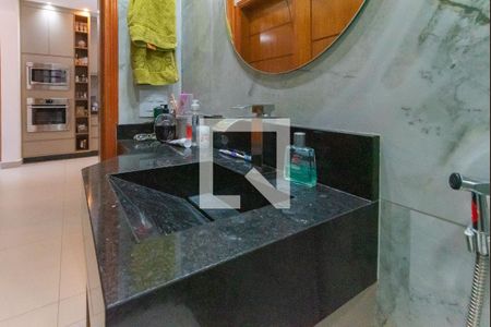 Casa de condomínio para alugar com 330m², 5 quartos e 6 vagas Casa de condomínio para alugar com 330m², 5 quartos e 6 vagasBanheiro