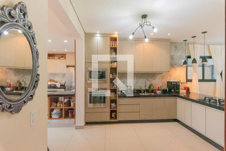 Casa de condomínio para alugar com 330m², 5 quartos e 6 vagas Casa de condomínio para alugar com 330m², 5 quartos e 6 vagasCozinha