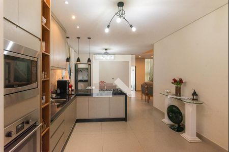 Casa de condomínio para alugar com 330m², 5 quartos e 6 vagas Casa de condomínio para alugar com 330m², 5 quartos e 6 vagasCozinha