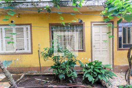 Casa à venda com 200m², 3 quartos e 2 vagas Casa à venda com 200m², 3 quartos e 2 vagasEdícula