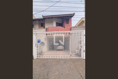 Casa à venda com 160m², 3 quartos e 4 vagasFachada