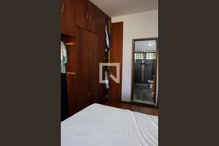 Casa à venda com 190m², 2 quartos e 2 vagasSUÍTE