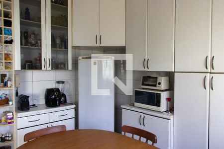 Casa à venda com 190m², 2 quartos e 2 vagasCOZINHA