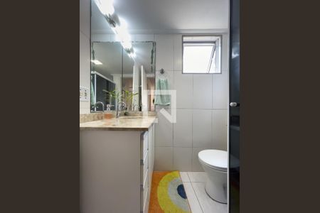 Apartamento à venda com 45m², 2 quartos e sem vaga Apartamento à venda com 45m², 2 quartos e sem vagaBanheiro