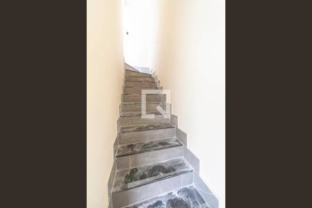 Apartamento à venda com 140m², 3 quartos e 2 vagasEscada