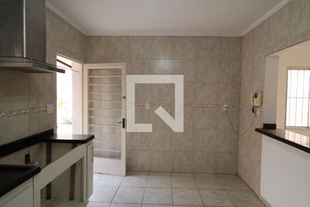 Casa à venda com 240m², 4 quartos e 4 vagasCozinha