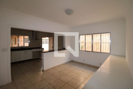 Casa à venda com 240m², 4 quartos e 4 vagasCozinha