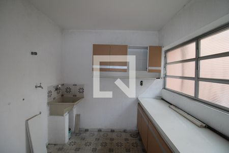 Casa à venda com 240m², 4 quartos e 4 vagasÁrea de Serviço