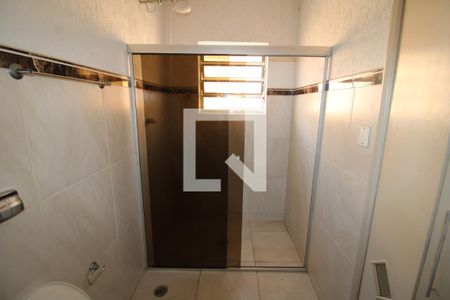 Casa à venda com 240m², 4 quartos e 4 vagasQuarto 2 - Banheiro