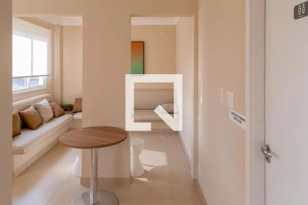 Apartamento à venda com 40m², 2 quartos e sem vagaÁrea comum - Salão de festas