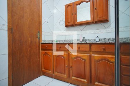 Casa à venda com 360m², 4 quartos e 4 vagasBanheiro Corredor 1