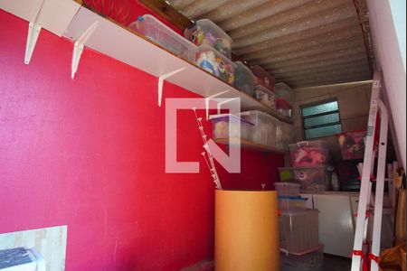 Casa à venda com 360m², 4 quartos e 4 vagasDepósito - Fundos