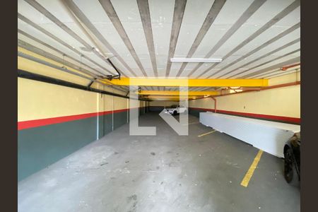 Casa de condomínio para alugar com 85m², 1 quarto e 1 vaga Casa de condomínio para alugar com 85m², 1 quarto e 1 vagaGaragem