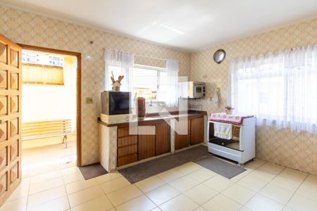 Casa à venda com 363m², 4 quartos e 4 vagas Casa à venda com 363m², 4 quartos e 4 vagasCozinha