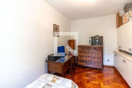 Casa à venda com 363m², 4 quartos e 4 vagas Casa à venda com 363m², 4 quartos e 4 vagasQuarto da edícula