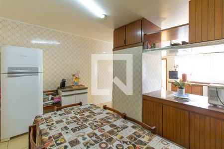 Casa à venda com 363m², 4 quartos e 4 vagas Casa à venda com 363m², 4 quartos e 4 vagasCozinha