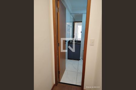 Apartamento à venda com 57m², 2 quartos e 2 vagas Apartamento à venda com 57m², 2 quartos e 2 vagasBanheiro