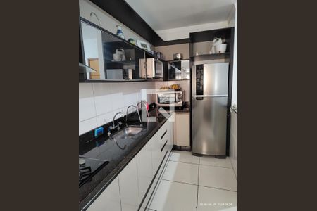 Apartamento à venda com 57m², 2 quartos e 2 vagas Apartamento à venda com 57m², 2 quartos e 2 vagasCozinha