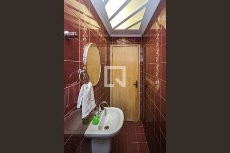 Casa à venda com 276m², 3 quartos e 7 vagas Casa à venda com 276m², 3 quartos e 7 vagasLavabo