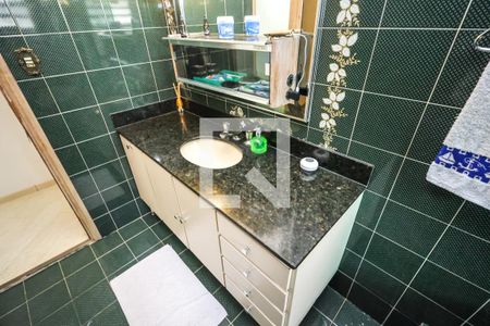 Casa à venda com 276m², 3 quartos e 7 vagas Casa à venda com 276m², 3 quartos e 7 vagasSuíte 2