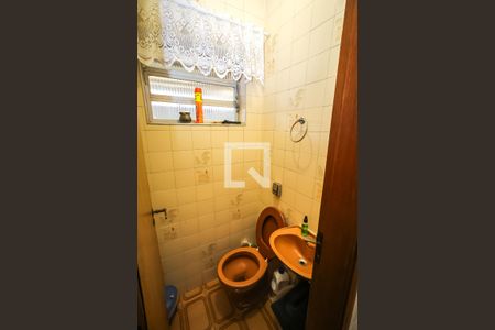 Casa à venda com 276m², 3 quartos e 7 vagas Casa à venda com 276m², 3 quartos e 7 vagasÁrea de Serviço