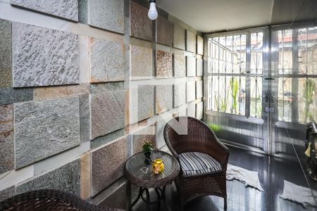 Casa à venda com 276m², 3 quartos e 7 vagas Casa à venda com 276m², 3 quartos e 7 vagasVaranda