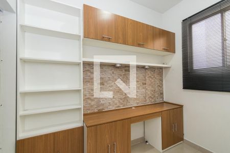 Apartamento à venda com 84m², 2 quartos e sem vagaQuarto 2 - Closet / Escritório