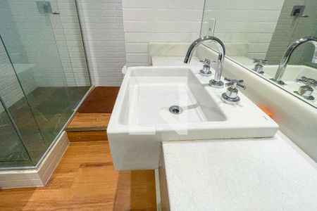 Apartamento à venda com 57m², 1 quarto e 1 vaga Apartamento à venda com 57m², 1 quarto e 1 vagaBanheiro da Suíte