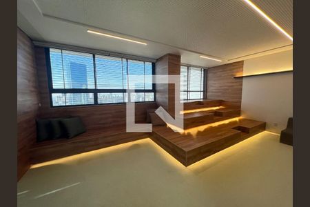 Apartamento para alugar com 73m², 2 quartos e 2 vagas Apartamento para alugar com 73m², 2 quartos e 2 vagasÁrea comum - Home cinema