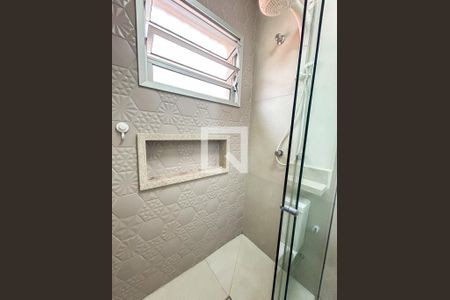 Casa à venda com 125m², 3 quartos e 2 vagas Casa à venda com 125m², 3 quartos e 2 vagasBanheiro