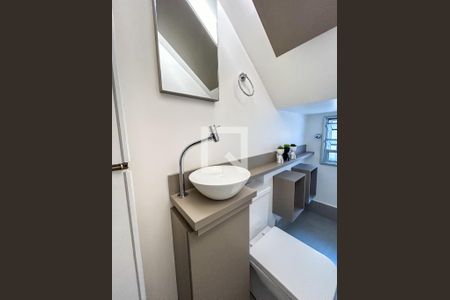 Casa à venda com 125m², 3 quartos e 2 vagas Casa à venda com 125m², 3 quartos e 2 vagasBanheiro 3