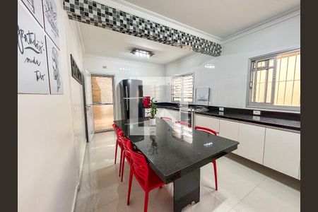 Casa à venda com 125m², 3 quartos e 2 vagas Casa à venda com 125m², 3 quartos e 2 vagasCozinha