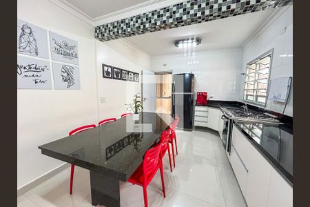 Casa à venda com 125m², 3 quartos e 2 vagas Casa à venda com 125m², 3 quartos e 2 vagasCozinha