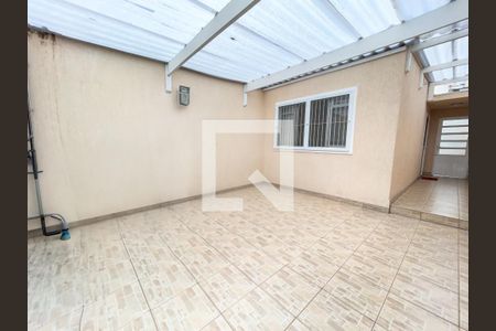 Casa à venda com 125m², 3 quartos e 2 vagas Casa à venda com 125m², 3 quartos e 2 vagasÁrea comum