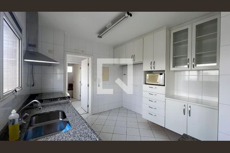 Apartamento à venda com 307m², 4 quartos e 4 vagas Apartamento à venda com 307m², 4 quartos e 4 vagasCozinha