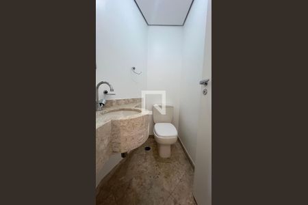 Apartamento à venda com 307m², 4 quartos e 4 vagas Apartamento à venda com 307m², 4 quartos e 4 vagasLavabo