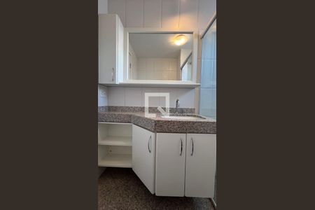 Apartamento à venda com 307m², 4 quartos e 4 vagas Apartamento à venda com 307m², 4 quartos e 4 vagasBanheiro da Suíte 1