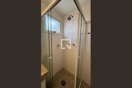 Apartamento à venda com 307m², 4 quartos e 4 vagas Apartamento à venda com 307m², 4 quartos e 4 vagasBanheiro da Suíte 4