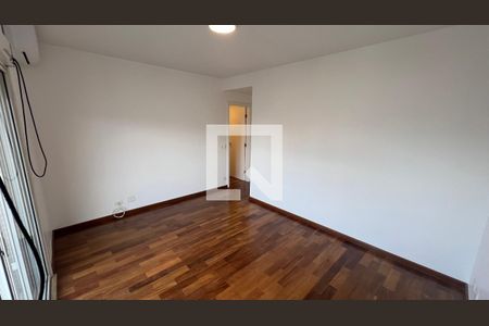 Apartamento à venda com 307m², 4 quartos e 4 vagas Apartamento à venda com 307m², 4 quartos e 4 vagasSuite 4