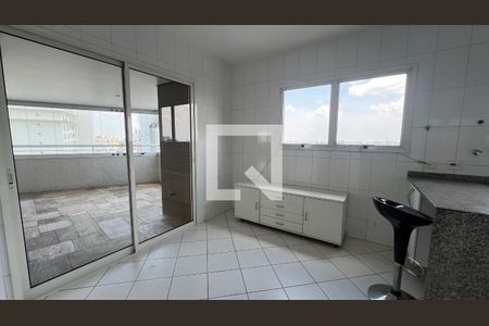 Apartamento à venda com 307m², 4 quartos e 4 vagas Apartamento à venda com 307m², 4 quartos e 4 vagasCopa