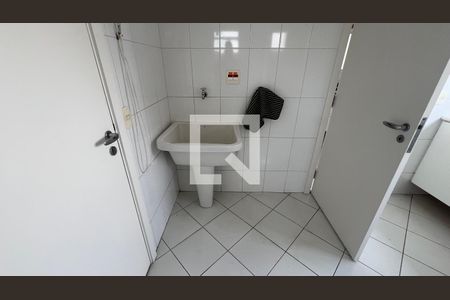 Apartamento à venda com 307m², 4 quartos e 4 vagas Apartamento à venda com 307m², 4 quartos e 4 vagasÁrea de Serviço