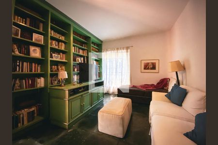 Casa à venda com 299m², 4 quartos e 3 vagassala 4