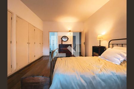 Casa à venda com 299m², 4 quartos e 3 vagasSuíte 1