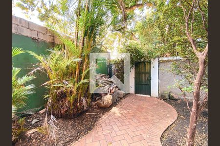 Casa à venda com 299m², 4 quartos e 3 vagasEntrada