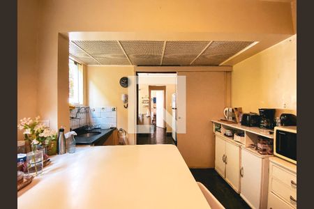 Casa à venda com 299m², 4 quartos e 3 vagasCozinha