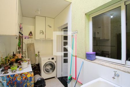 Casa de condomínio à venda com 130m², 3 quartos e 2 vagasÁrea de Serviço