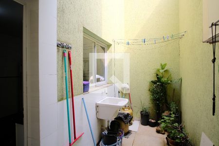 Casa de condomínio à venda com 130m², 3 quartos e 2 vagasÁrea de Serviço