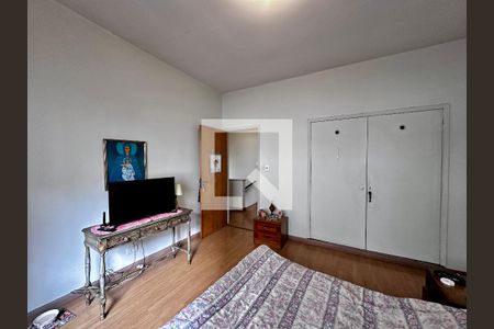 Casa à venda com 170m², 4 quartos e 2 vagas Casa à venda com 170m², 4 quartos e 2 vagasSuíte