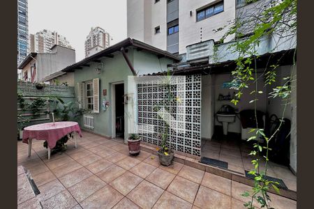 Casa à venda com 170m², 4 quartos e 2 vagas Casa à venda com 170m², 4 quartos e 2 vagasQuintal